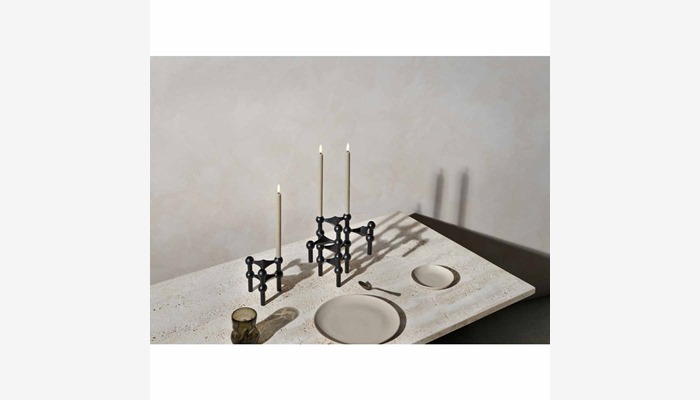 studio_aw21campaign_candle holder and led candles_black and sand.